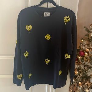 Like new oversized smiley face sweatshirt